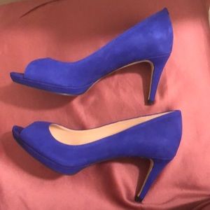 Enzo Angiolini “Eagelabelle” Royal Blue Peep Toe